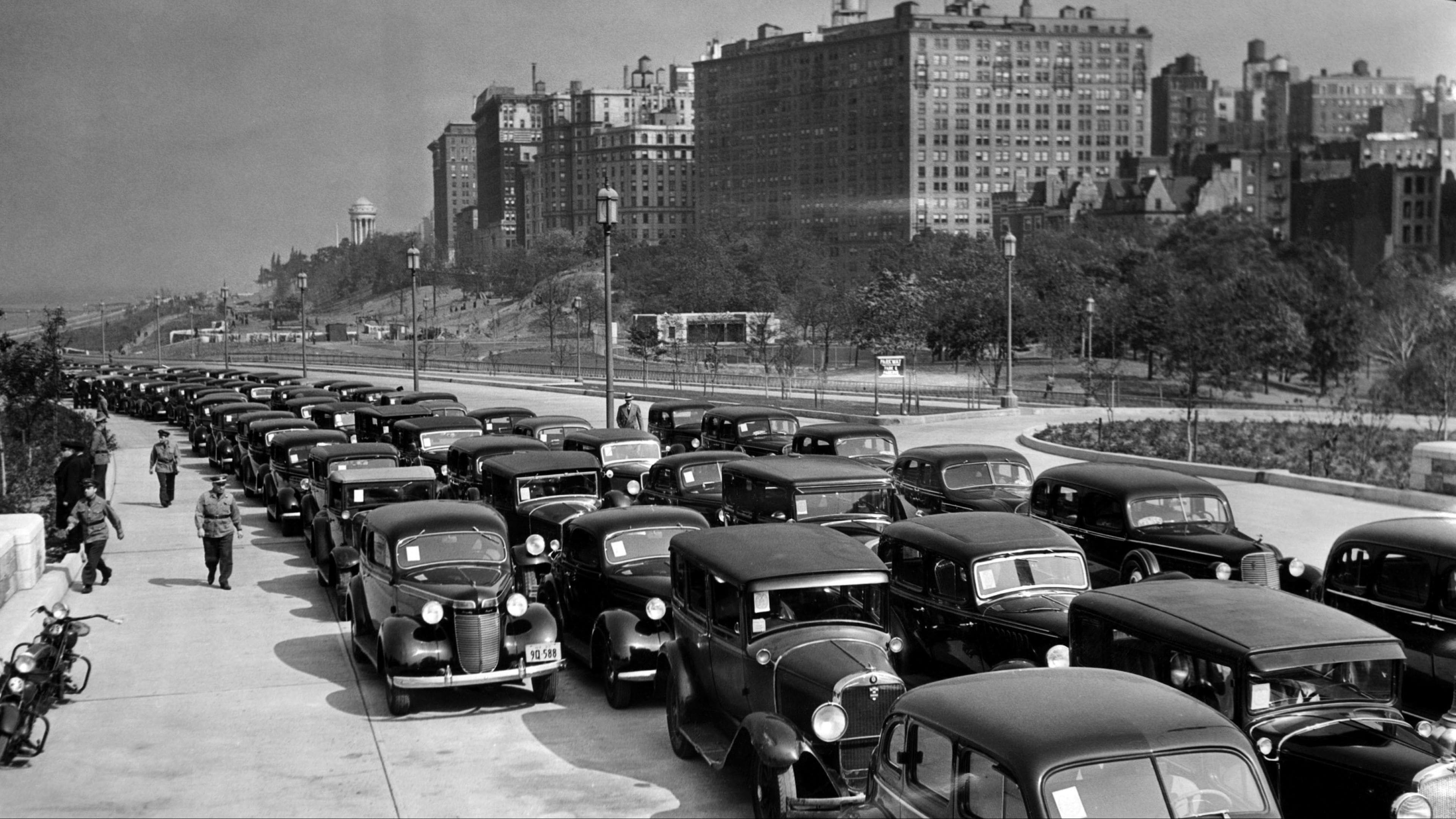 Life During Wartime: How World War II Changed the Auto Industry