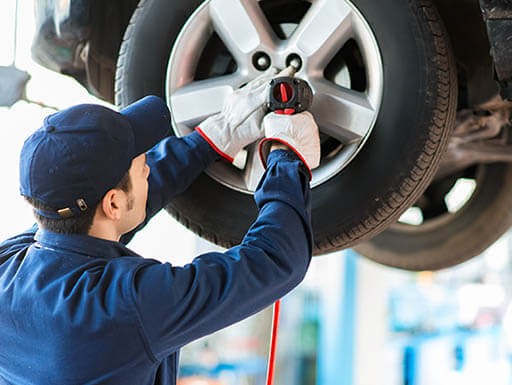 What Makes a Mechanic Trustworthy? A Guide for Car Owners - Quality Workmanship and Guarantees