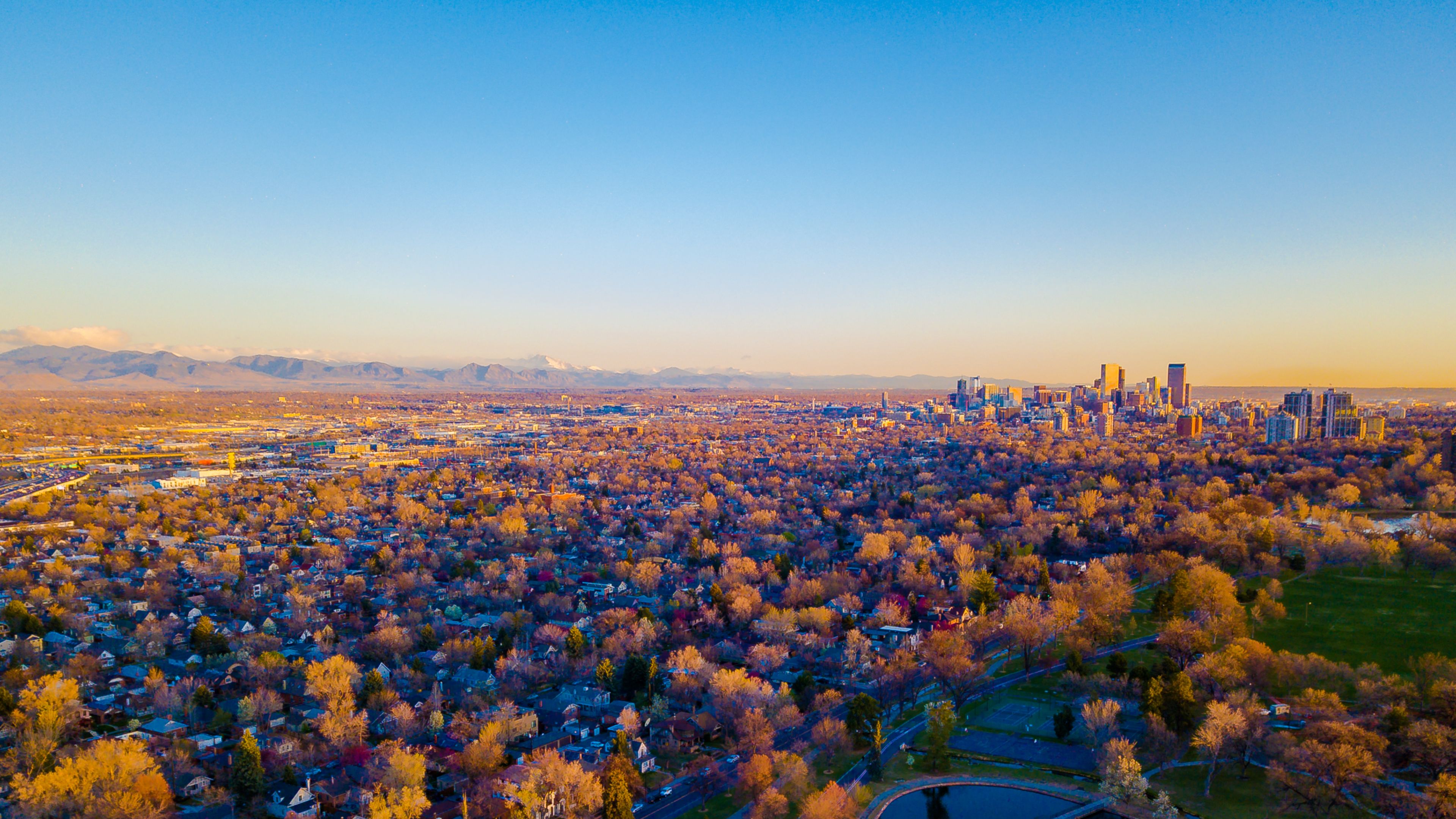 Denver park skyline
